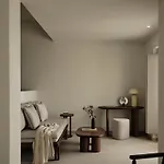 Ark Hotel 4*