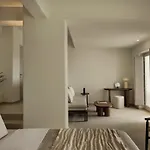 Ark Hotel 4*