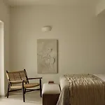 Ark Hotel 4*