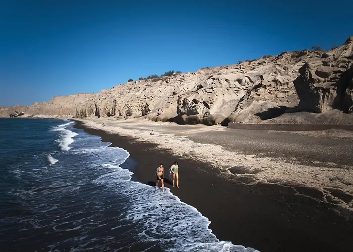 Ark فندق Pýrgos