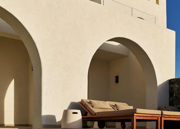 Ark فندق Pýrgos