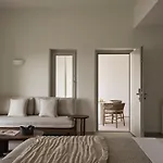 Ark Hotel