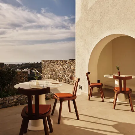 Ark Hotel 4*